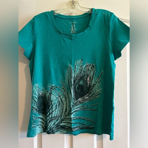 Teal Tshirt with peacock feather print - Picture 1 of 2